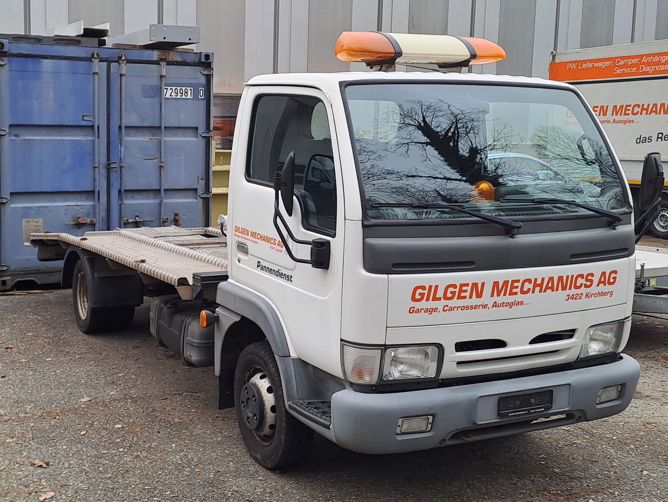 Nissan Cabstar E120, Autotransporter